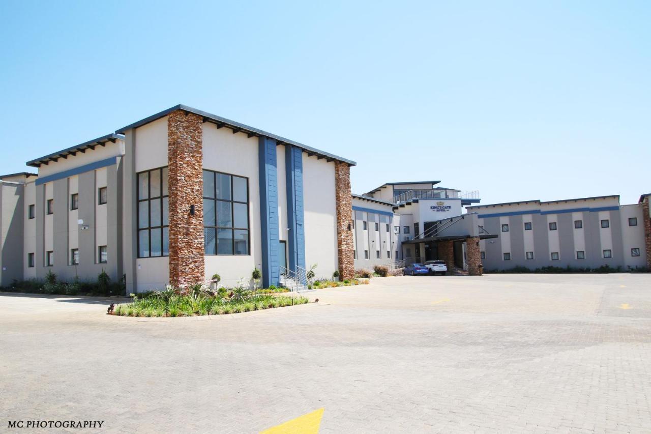 King'S Palace Hotel Rustenburg Esterno foto