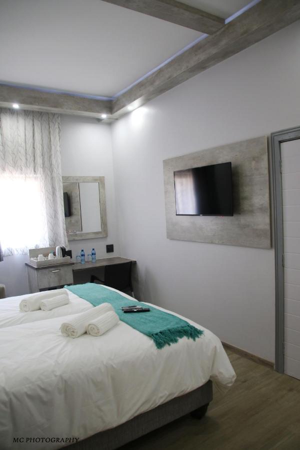 King'S Palace Hotel Rustenburg Esterno foto