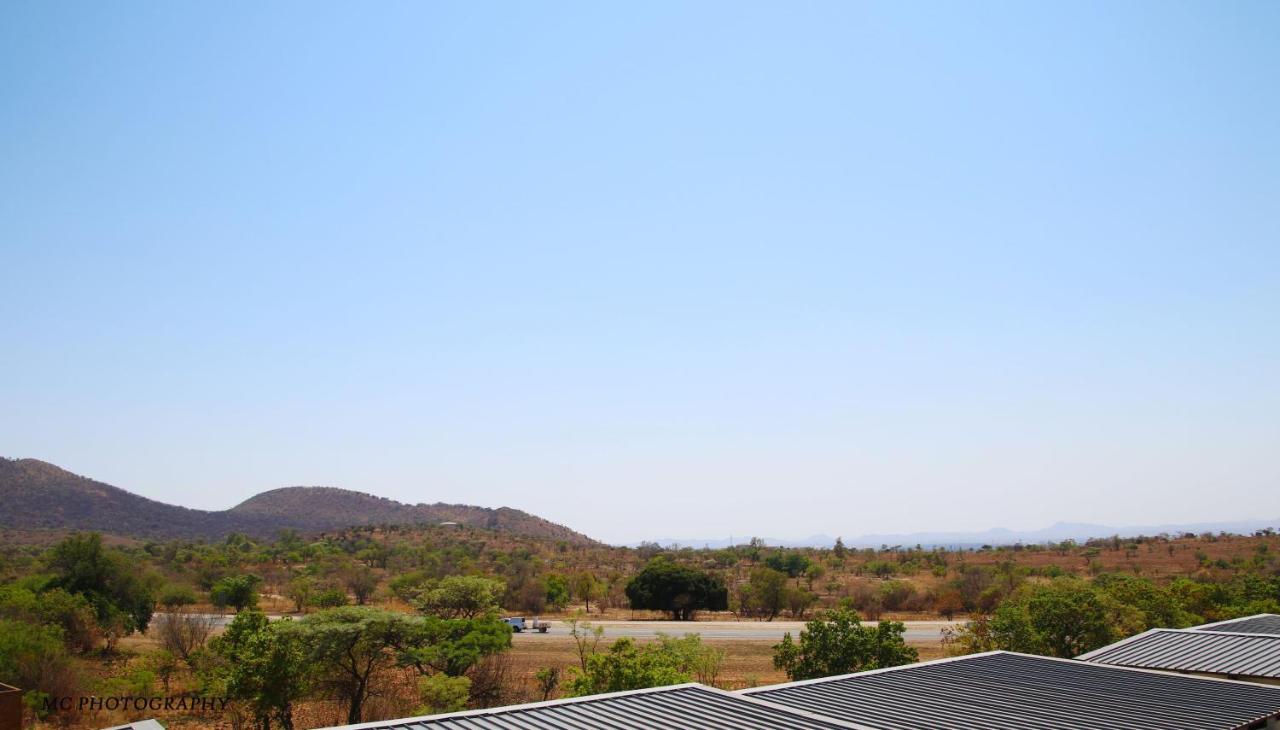 King'S Palace Hotel Rustenburg Esterno foto