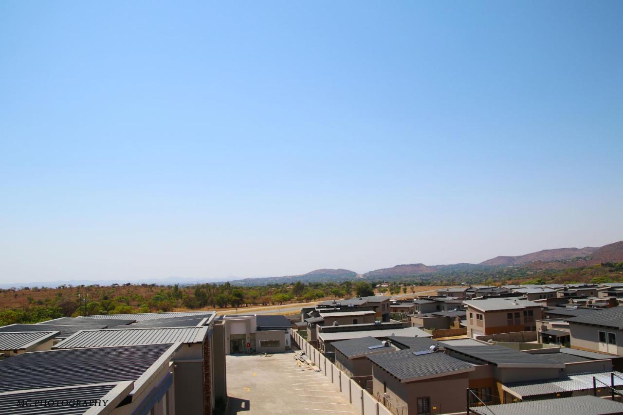 King'S Palace Hotel Rustenburg Esterno foto